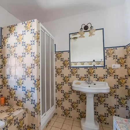 Holiday home Con Piscina En *